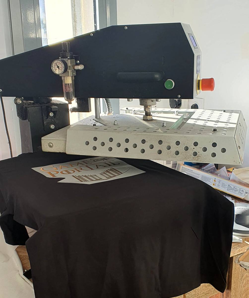 Transfert avec Press sur T-shirt pour société près de Sorgues